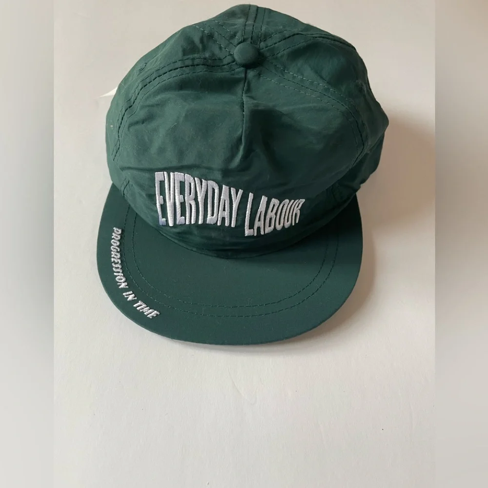 NWT EVERYDAY LABOUR Men’s Hat Bad Year Progression In Time Green $68